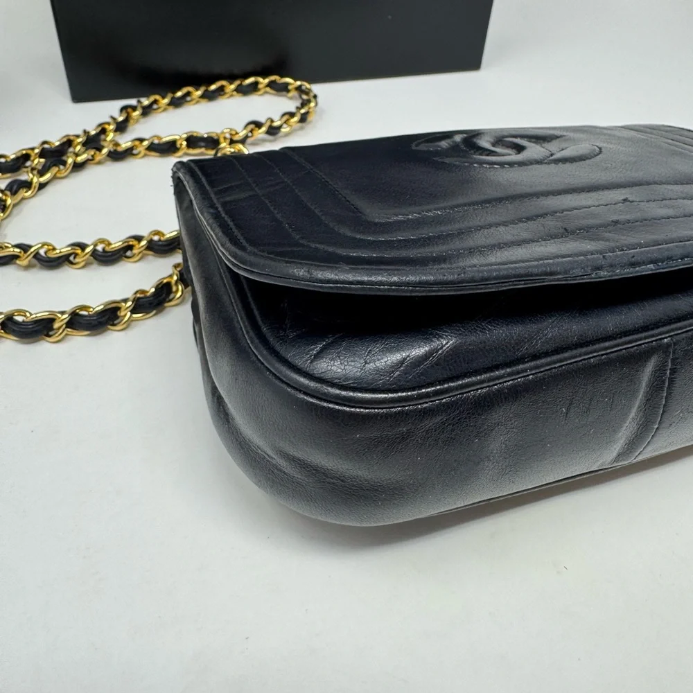Chanel Timeless CC Lambskin 24k gold-plated Chain Bag - Picture 5 of 8